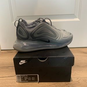 Nike Air Max 720 / Carbon Grey / Size 10.5 / Worn ~2x / In original box